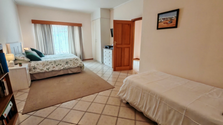 2 Bedroom Property for Sale in Reebok Western Cape